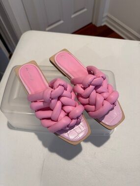 Circus by Sam Edelman Braided Vibrant Pink Slide Sandals Summer Feminine 6.5